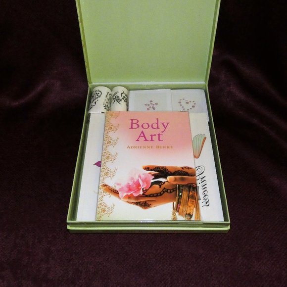 Body Art Book & Gift Set Temporary Tattoos Body Jewels NEW IN BOX - Picture 5 of 5